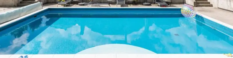 pool in Cape Coral, FL